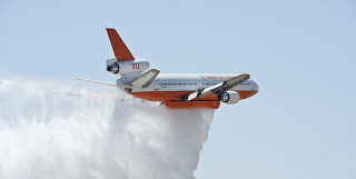 Illustration for article titled The Comprehensive Flight Club Guide To Damn Near Every Firefighting Aircraft